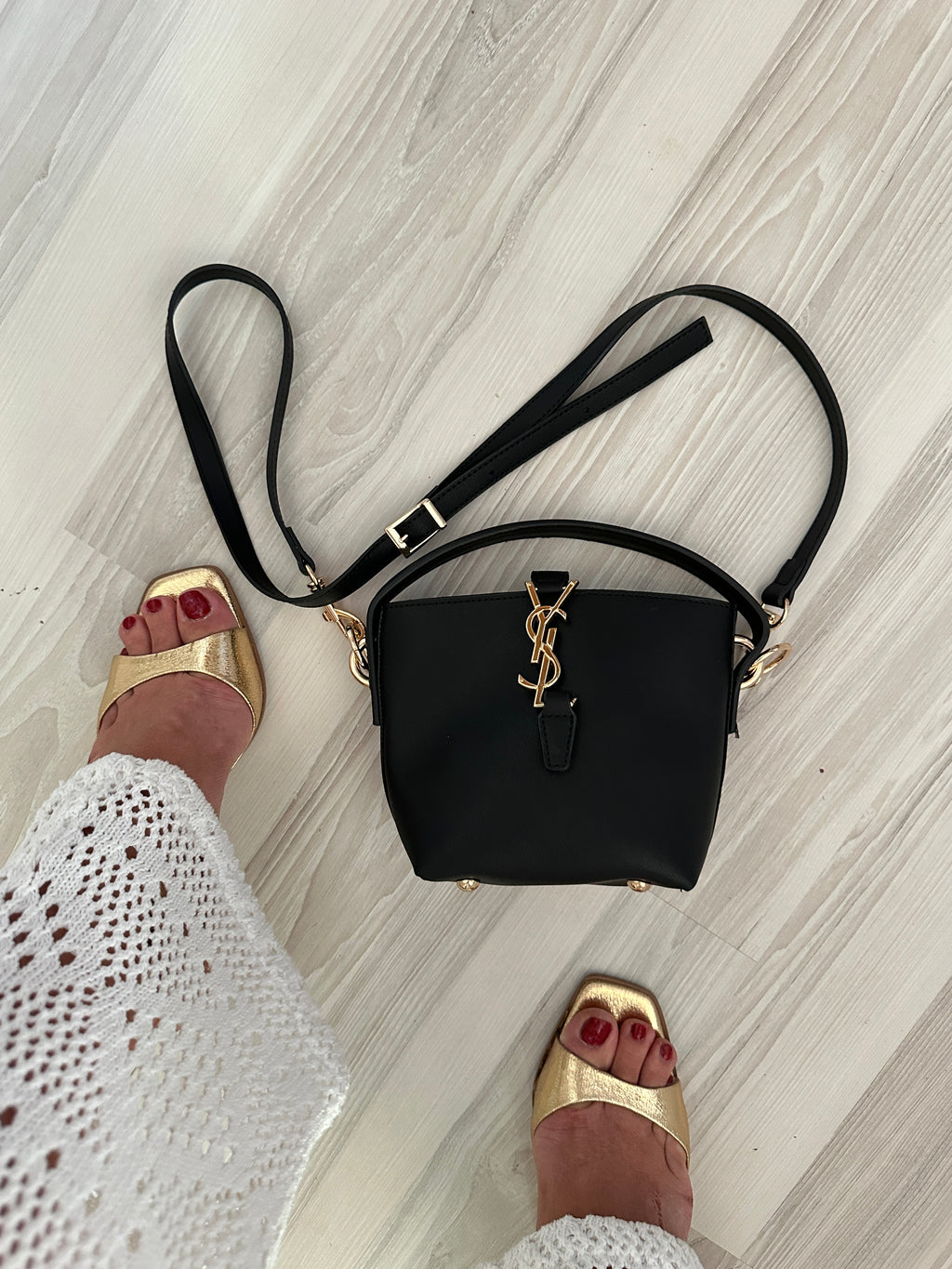 YSL Le 37 in Shiny Crossbody Bag Black