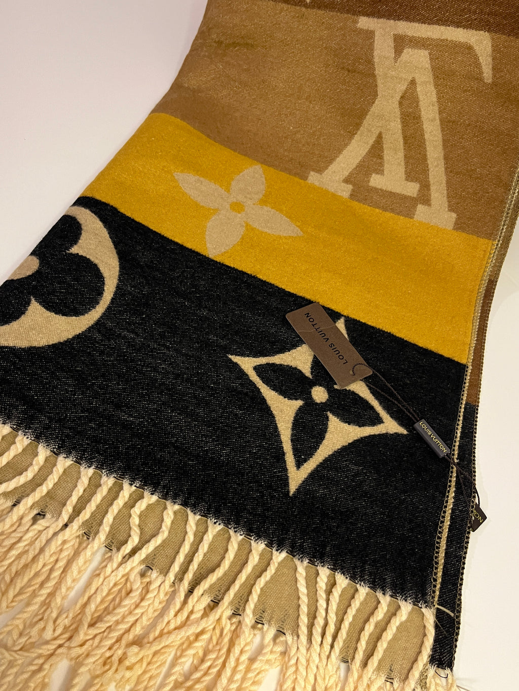 LV Şal Karışık Renk Siyah