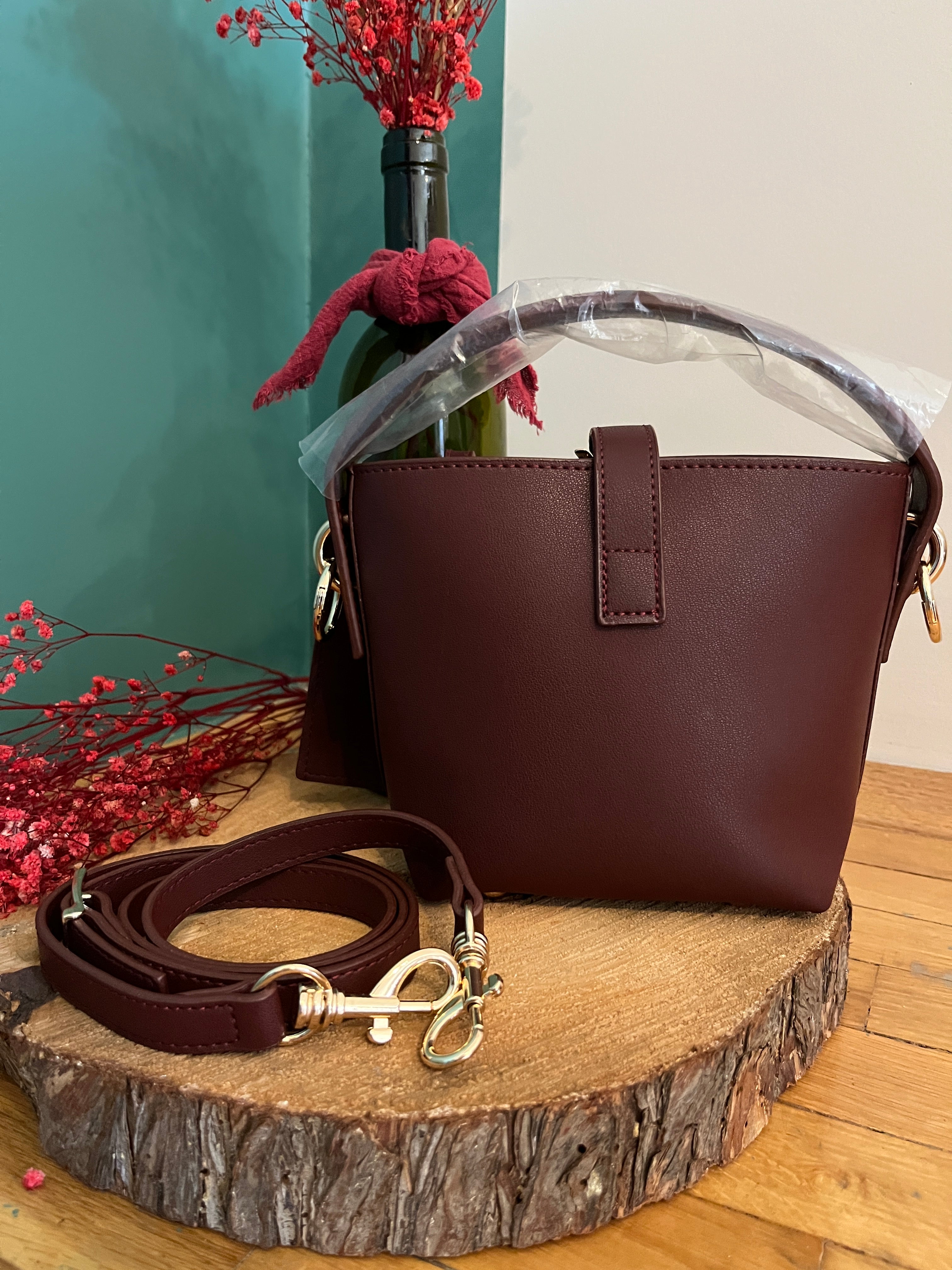 YSL Le 37 in Shiny Crossbody Bag Claret Red